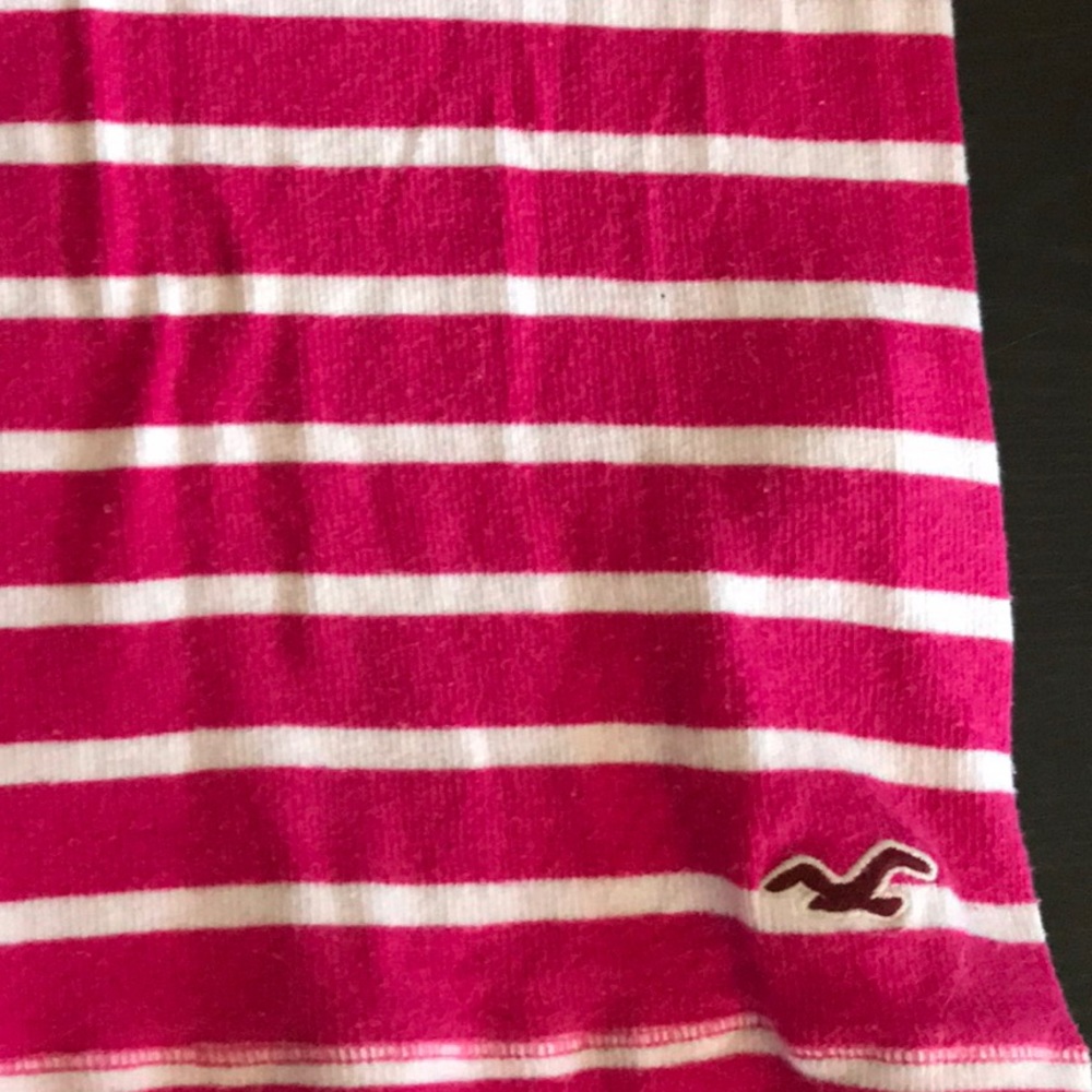 Hollister tank top, Worn. - Picture 2 of 2